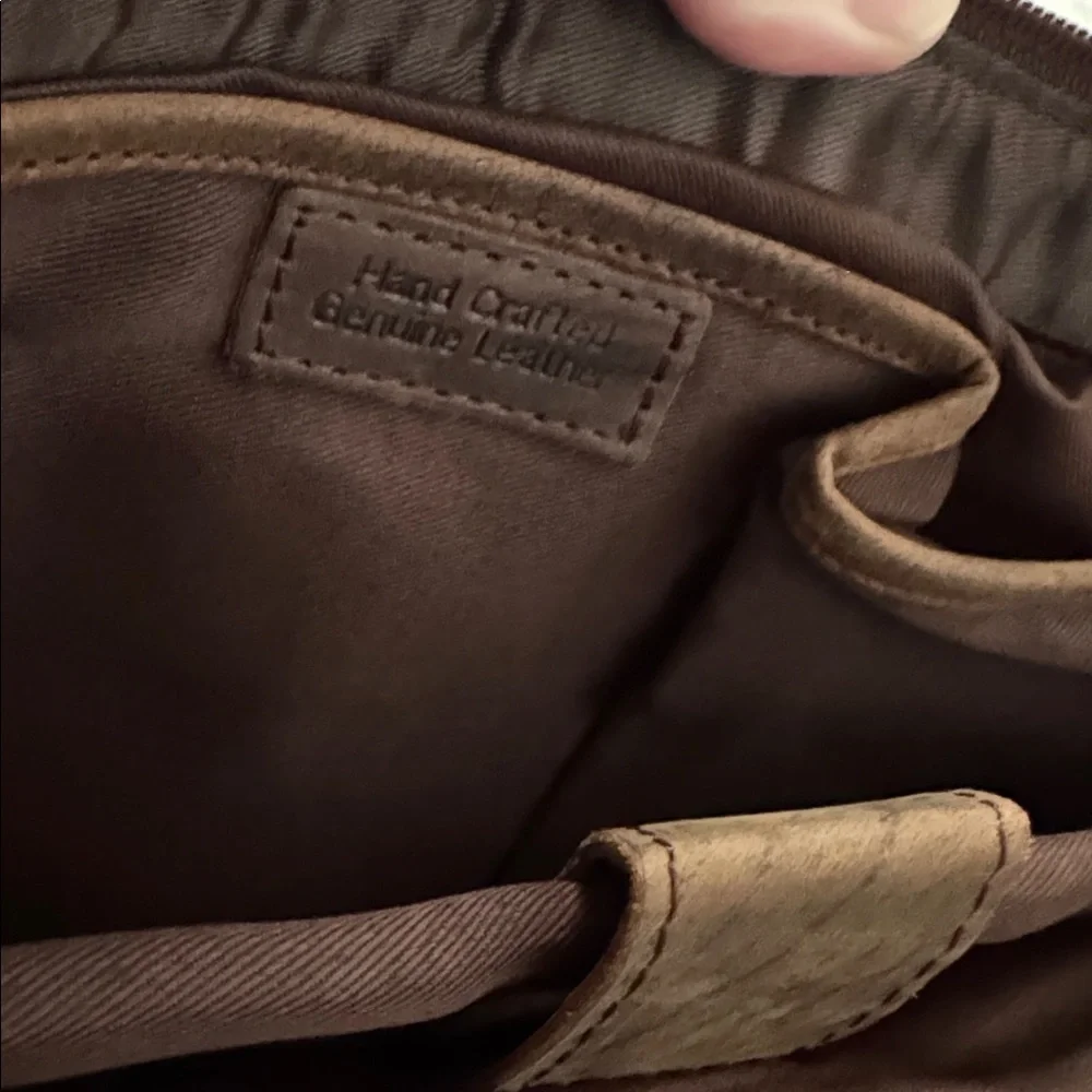 New Hand Crafted 100% Genuine naturally treated Leather Messenger & Laptop Bag